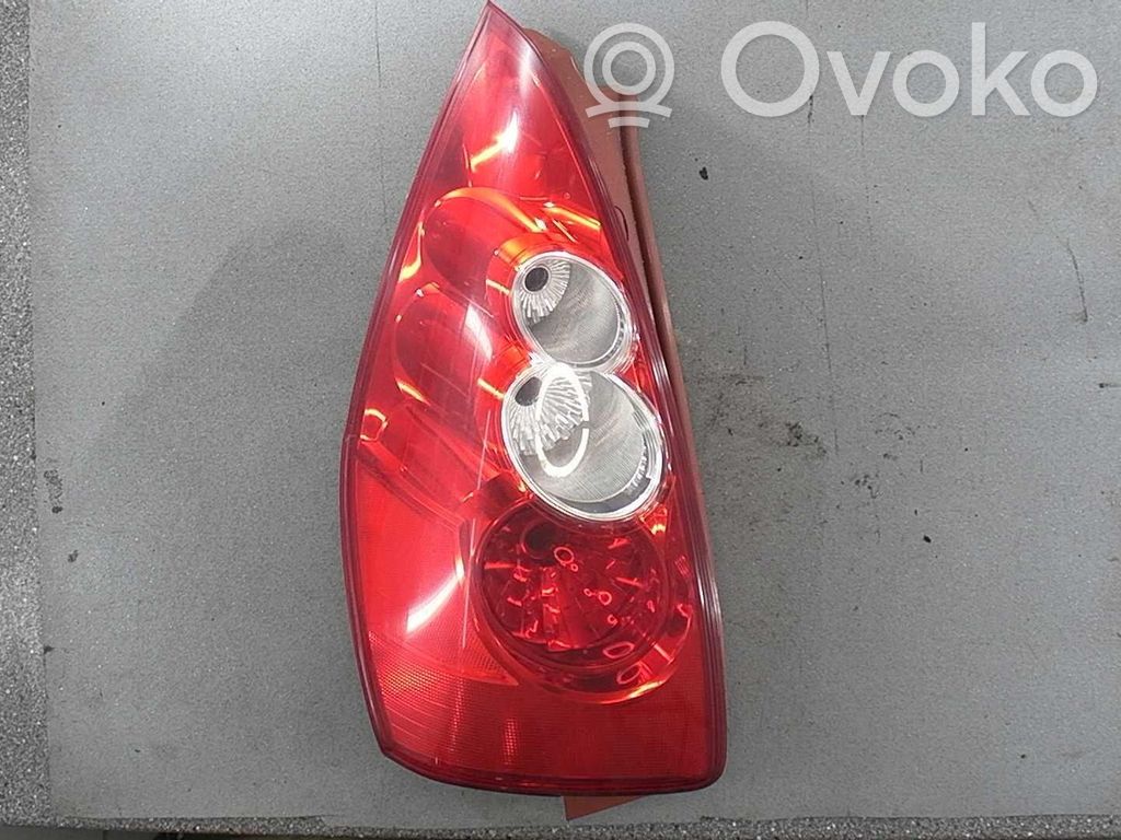 Luz trasera/de freno   C23551180E