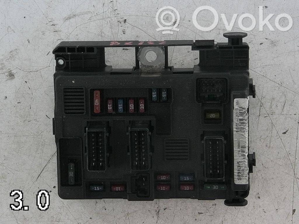 Peugeot 206 Battery relay fuse 
