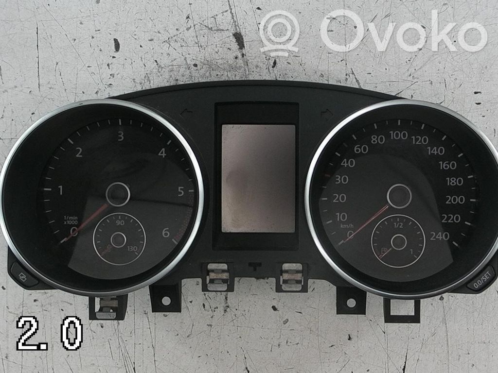 Volkswagen Golf VI Speedometer (instrument cluster) 