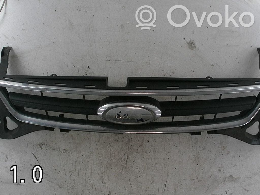 Ford Mondeo MK IV Etusäleikkö 