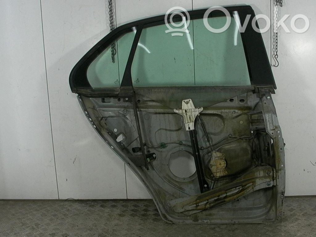 Volkswagen Jetta V Puerta trasera 