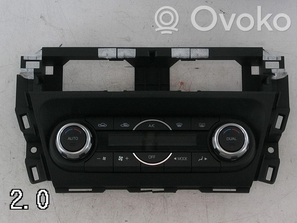 Mazda 3 III Climate control unit 