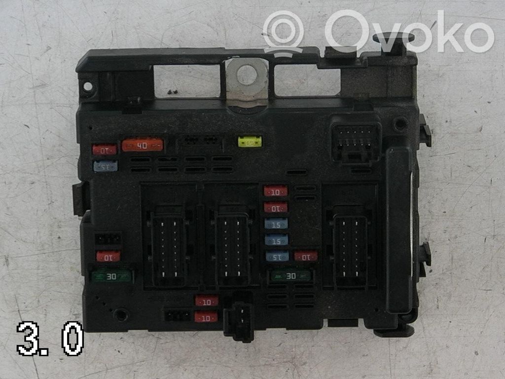 Peugeot 206 Battery relay fuse 