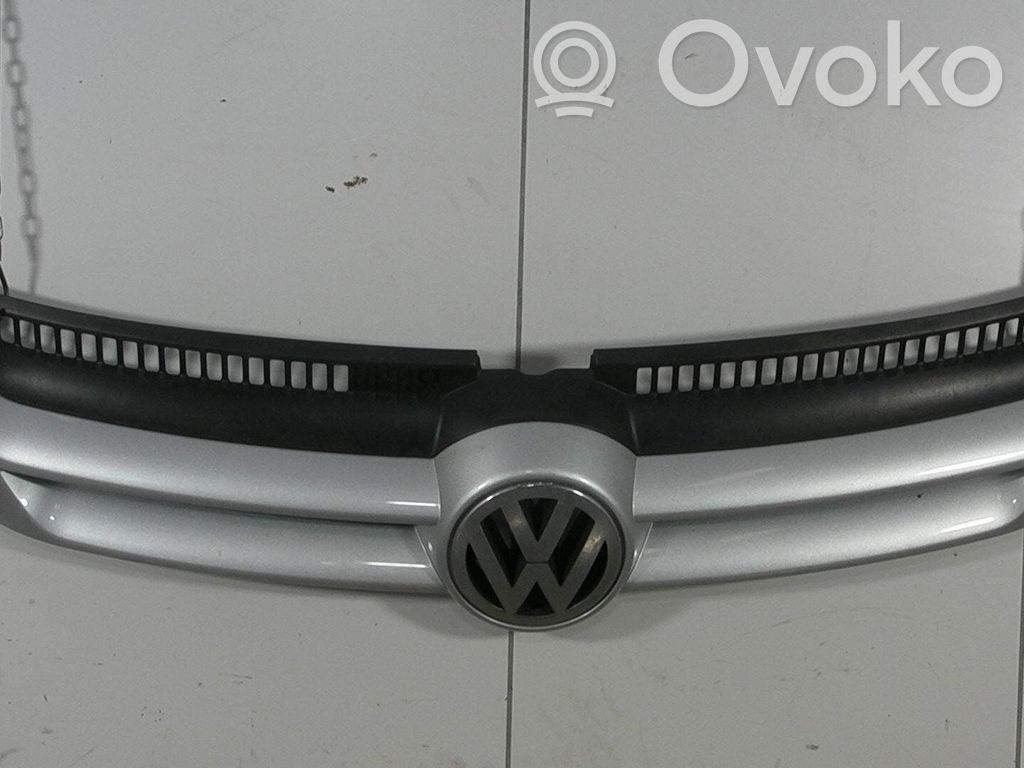 Front grill   5M0853651AGRU