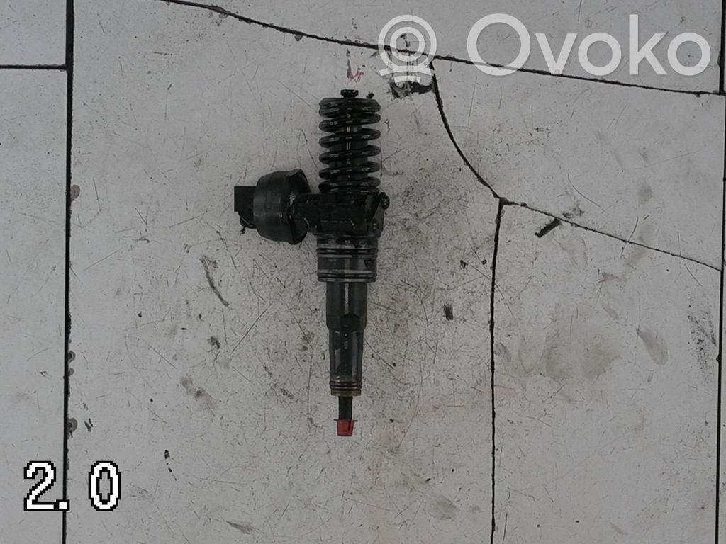 Skoda Octavia Mk2 (1Z) Fuel injector 