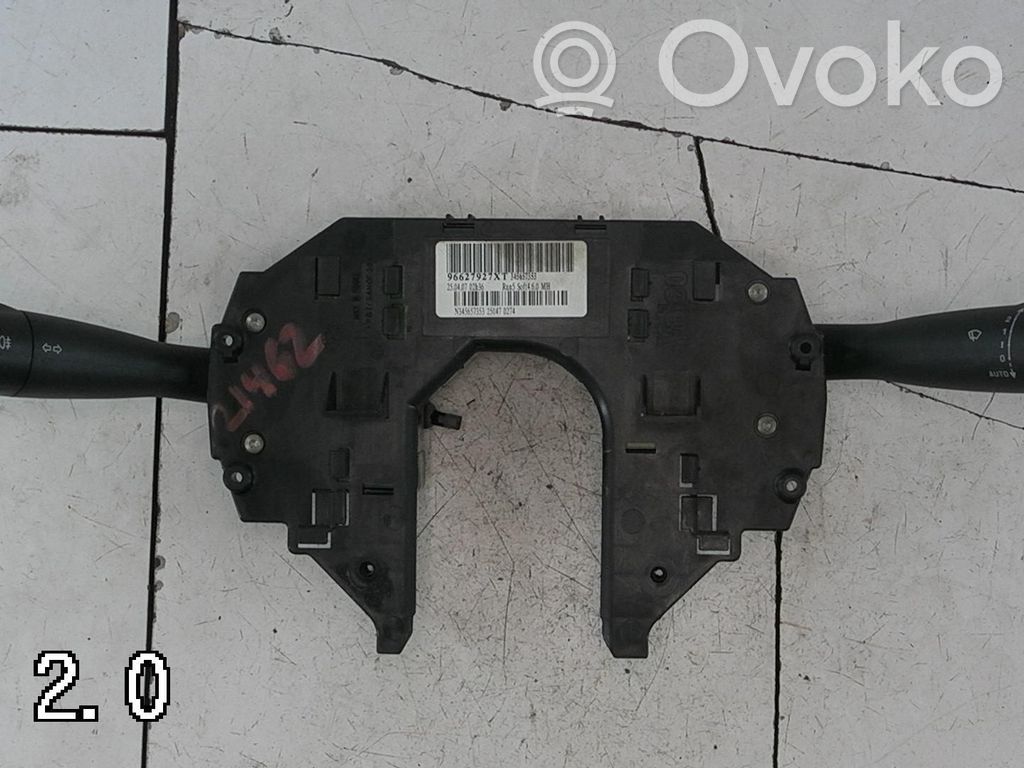Citroen C4 I Picasso Interruptor/palanca de limpiador de luz de giro 