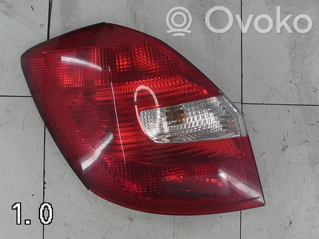 Skoda Fabia Mk2 (5J) Takavalon polttimo 