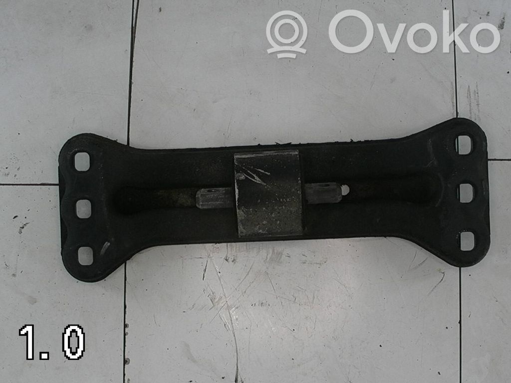 Mercedes-Benz C W204 Supporto di montaggio scatola del cambio