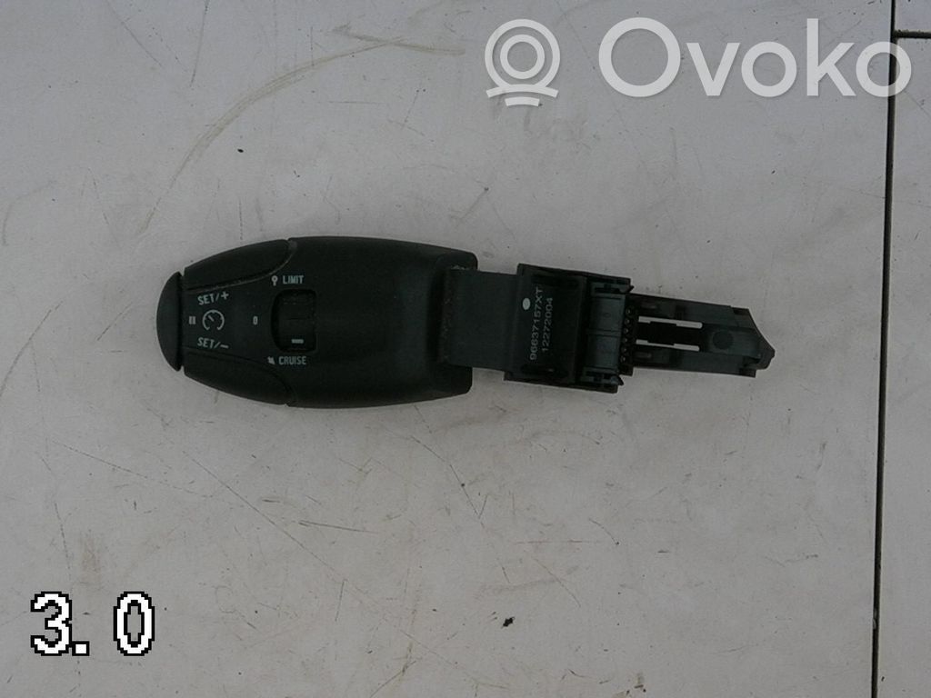 Peugeot 5008 Cruise control switch 