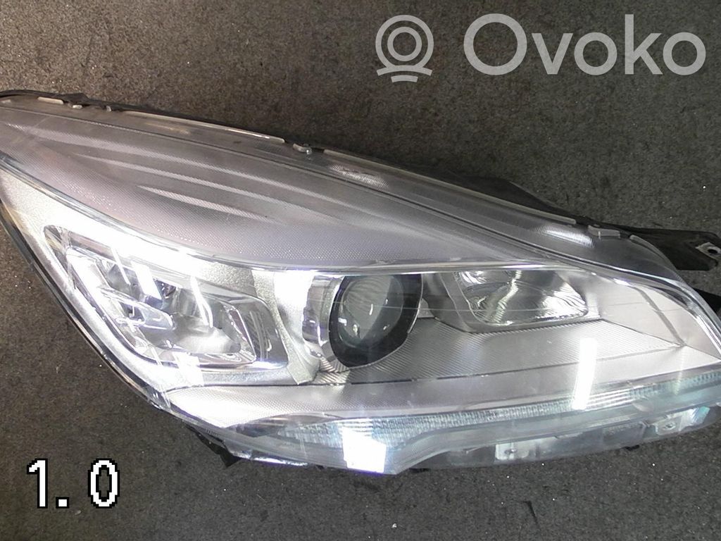 Ford Kuga I Scheinwerfer 