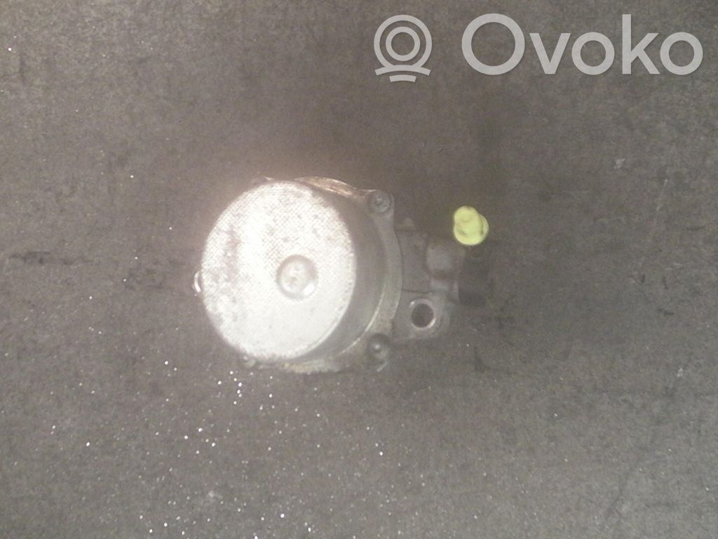 Peugeot 206 Vacuum pump 