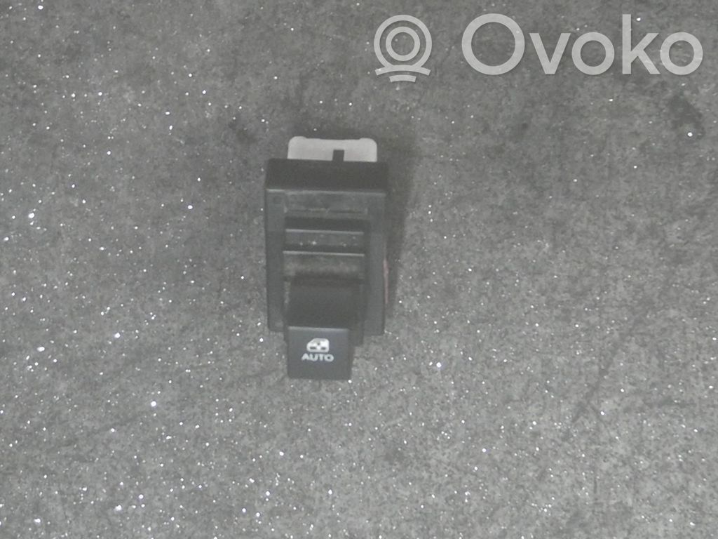 KIA Ceed Elektrisko logu slēdzis 