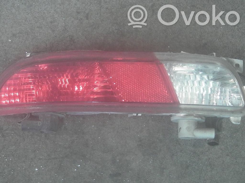 BMW 6 E63 E64 Aizmugures bufera gaisma 