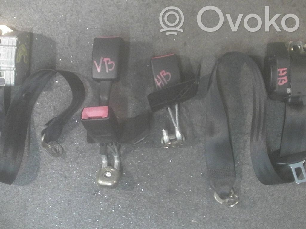 Audi A6 S6 C5 4B Cinturón trasero 