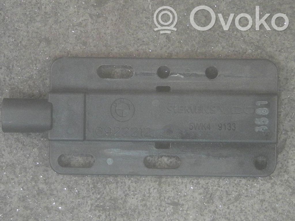 BMW 3 E90 E91 Aerial GPS antenna 