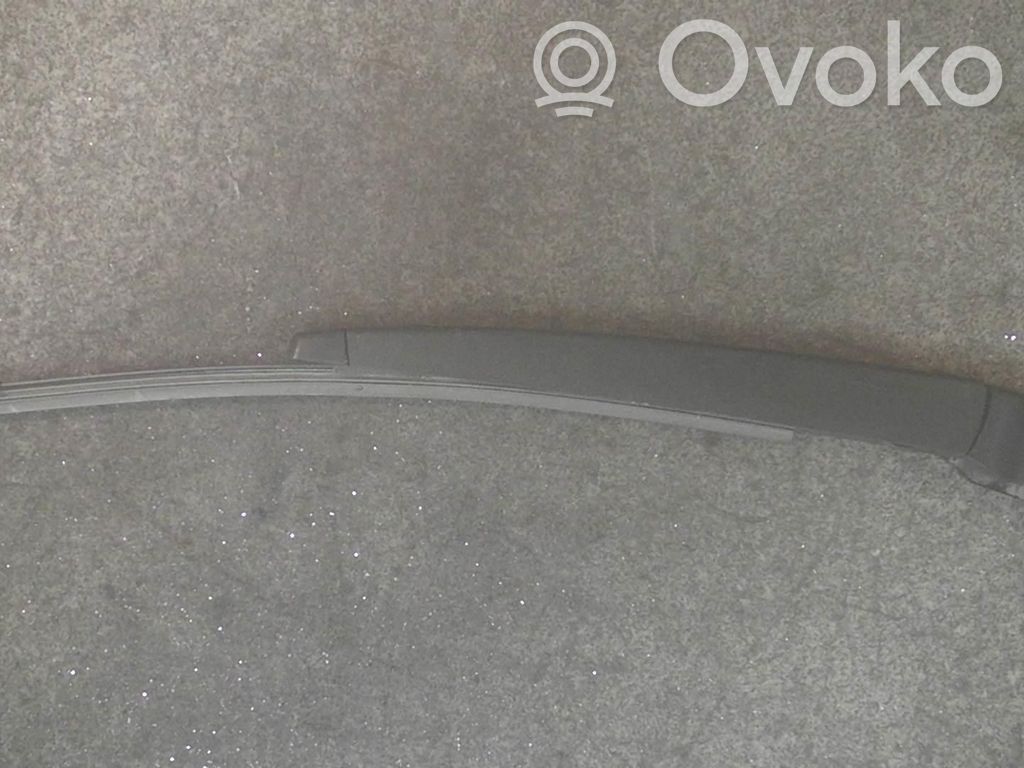 Volkswagen Golf VII Front wiper blade arm 