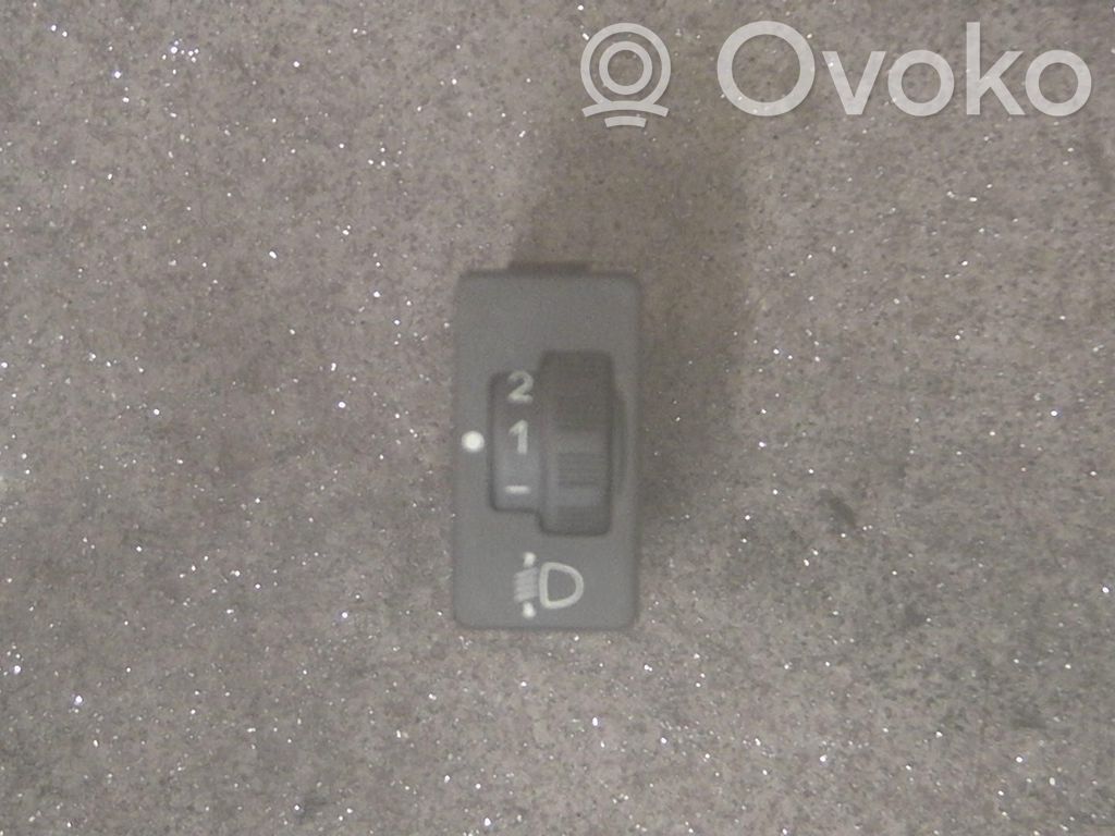 Toyota Aygo AB10 Interruptor de control de altura del faro delantero 