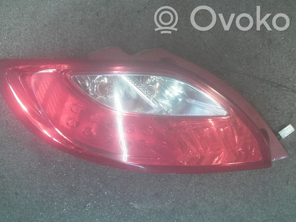 Lámpara de faros/luces traseros   D65151160M