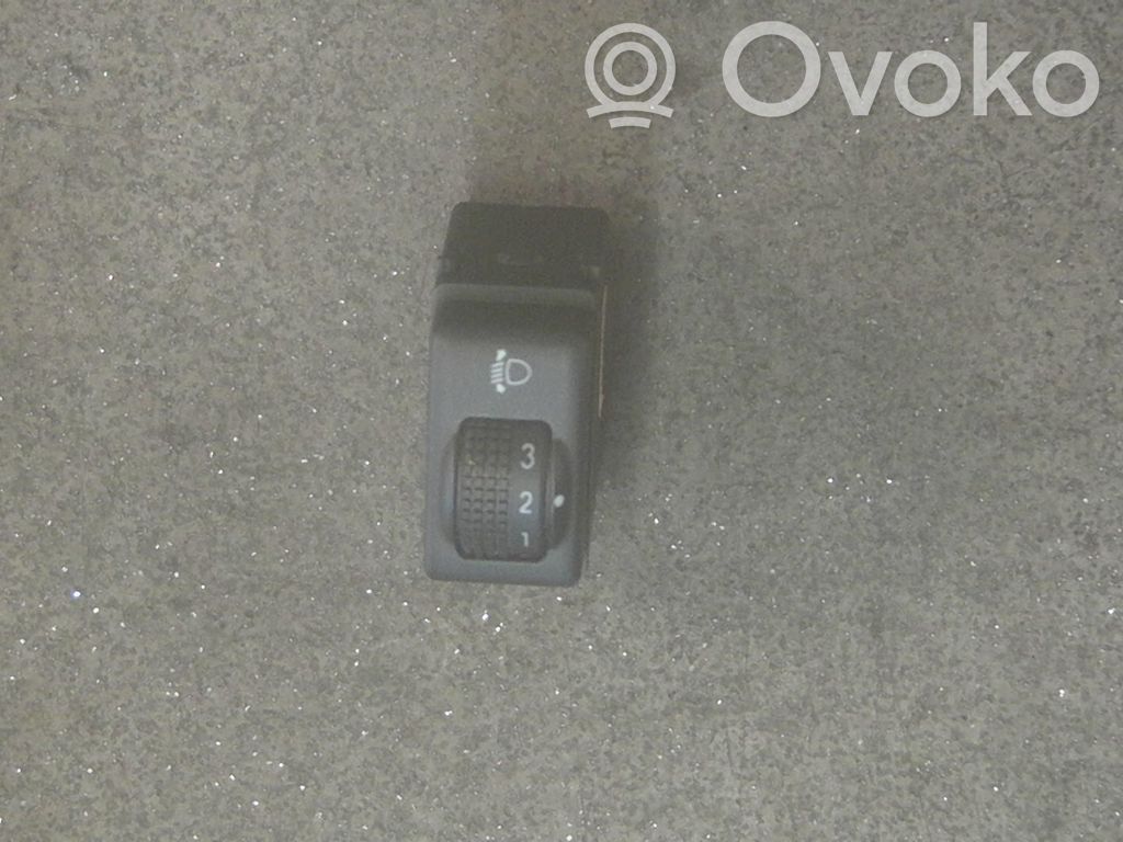 Headlight level height control switch