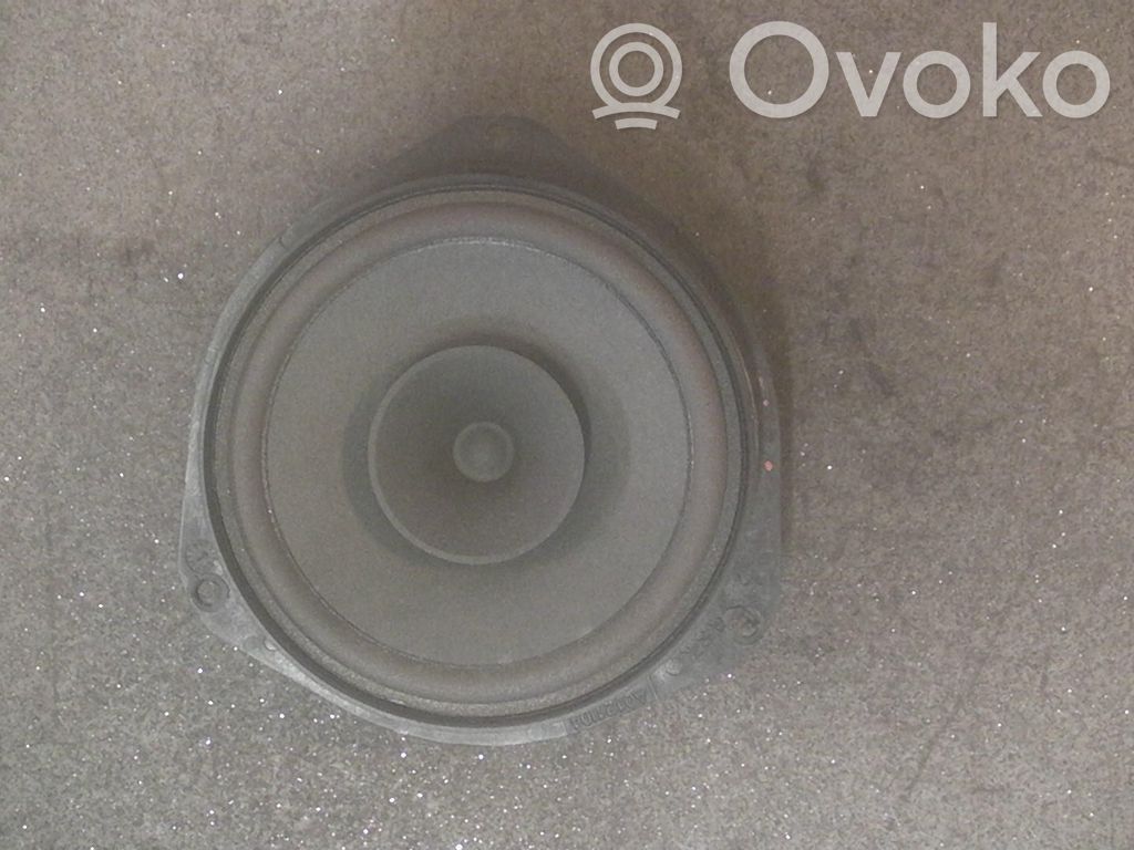 SsangYong Rodius Front door speaker 