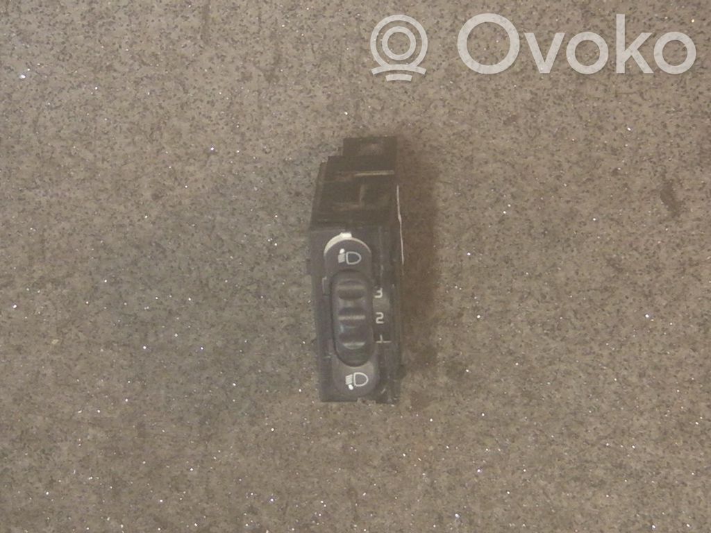 Headlight level height control switch