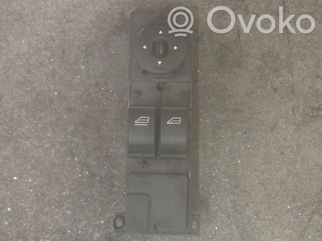 Ford Focus C-MAX Electric window control switch 
