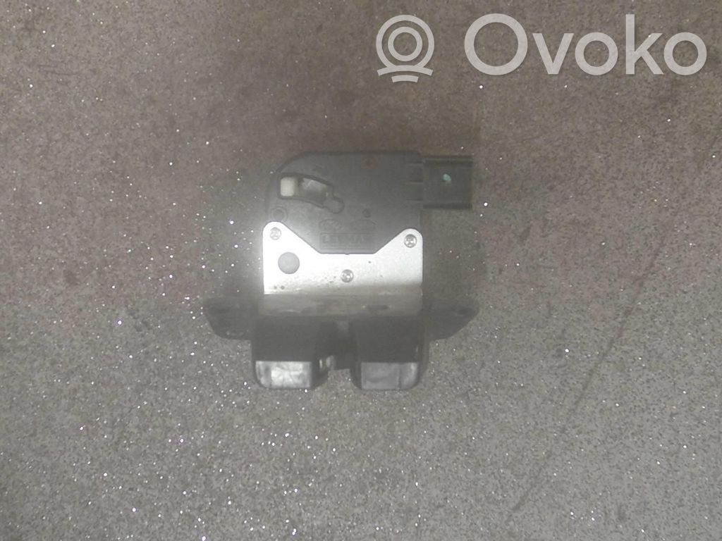 Motor de bloqueo de puertas   812301Y010