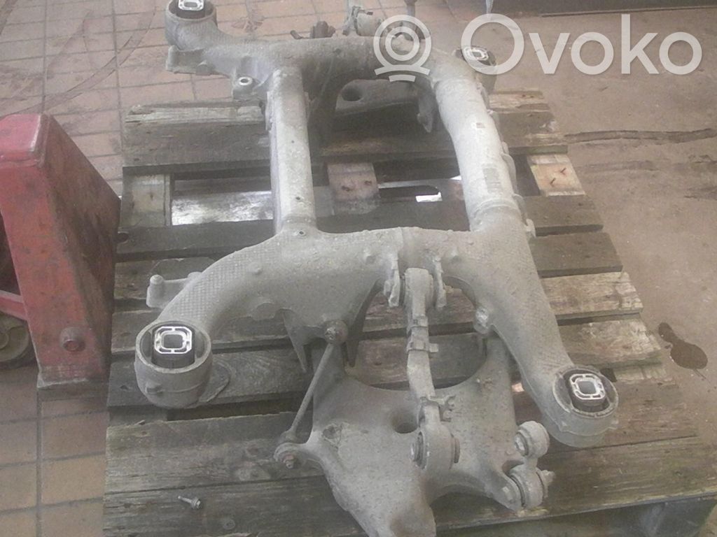 BMW 5 F10 F11 Poutre d'essieu arrière