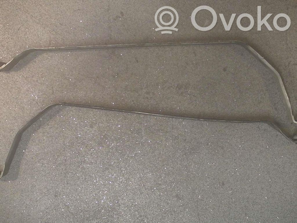 BMW 5 F10 F11 Polttoainesäiliön kannake 