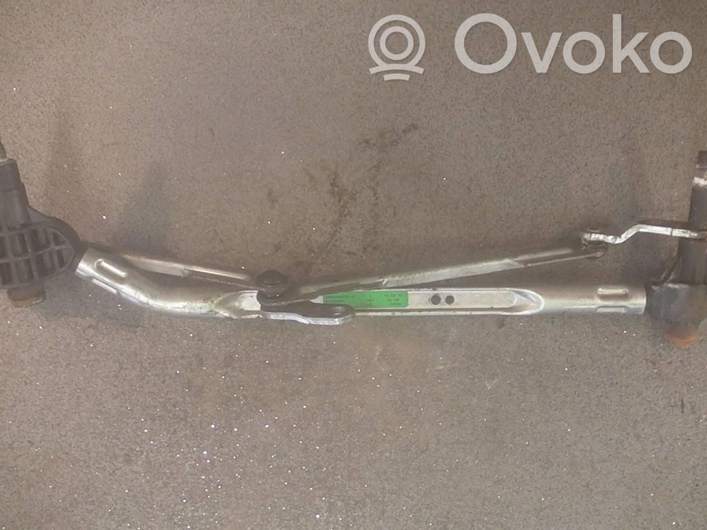Renault Fluence Varillaje del limpiaparabrisas delantero 