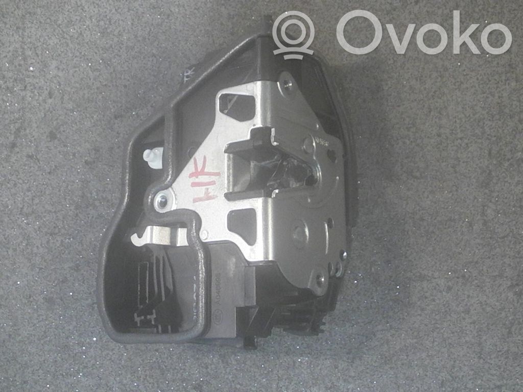 BMW 5 E60 E61 Centrālās atslēgas motoriņš 