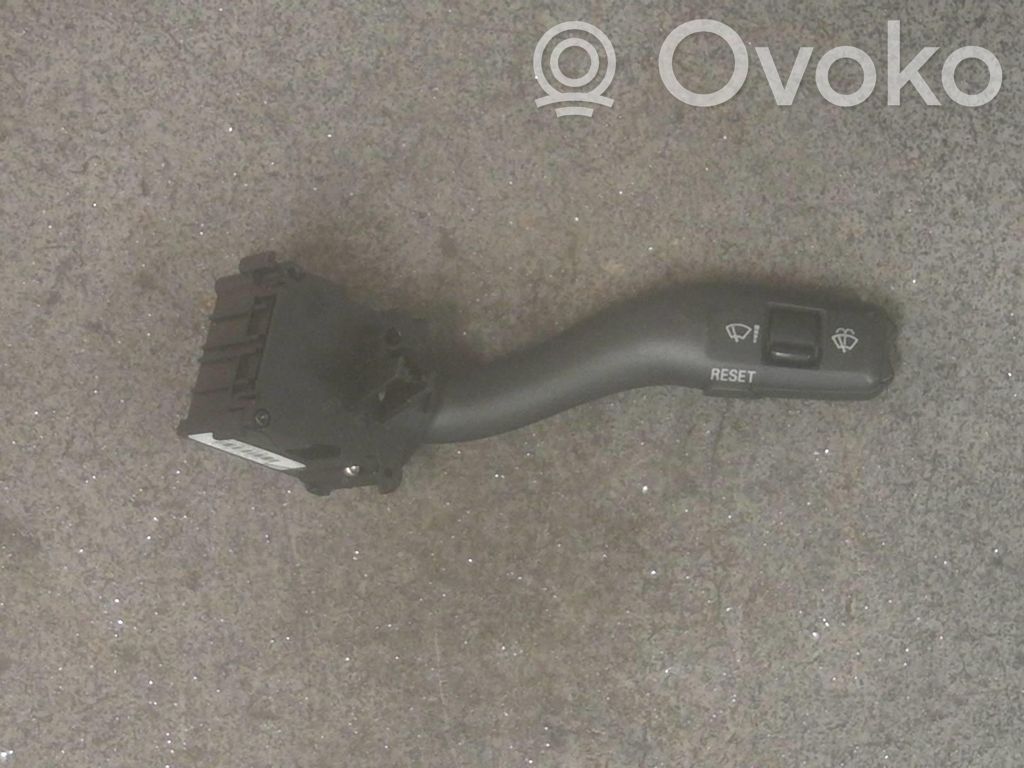 Audi A6 S6 C6 4F Interruptor/palanca de limpiador de luz de giro 
