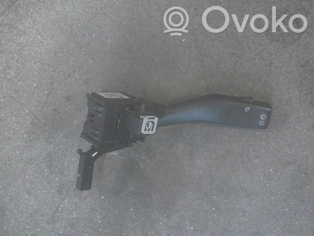 Volkswagen Caddy Commodo, commande essuie-glace/phare 