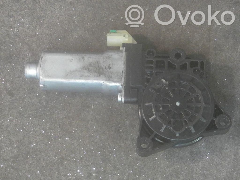 KIA Carens II Motor macara geam ușă față 