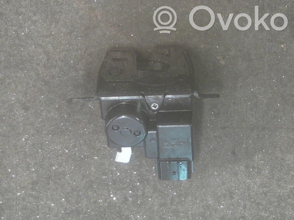 KIA Carens II Motor de bloqueo de puertas 