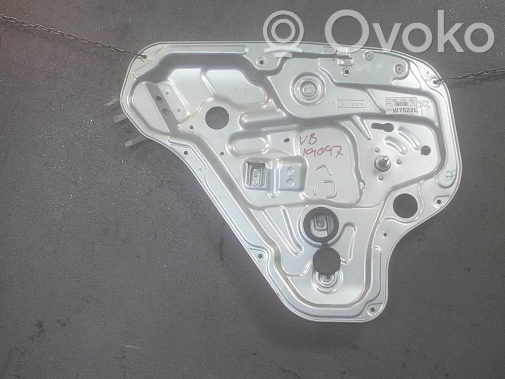 Hyundai i30 Elektryczny podnośnik szyby drzwi przednich 