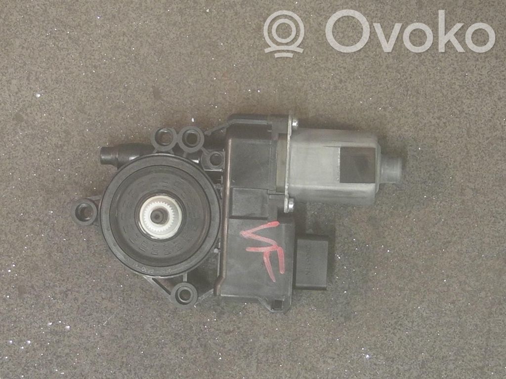 Hyundai i40 Motor macara geam ușă față 