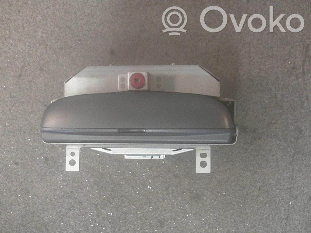 Panel / Radioodtwarzacz CD/DVD/GPS