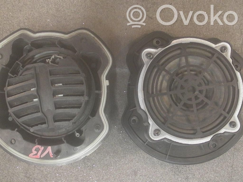 Altavoz de la puerta delantera   2STK