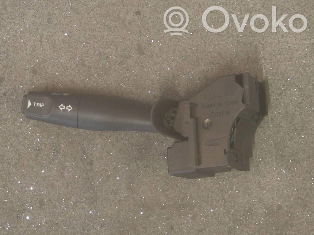 Jaguar X-Type Wiper turn signal indicator stalk/switch 