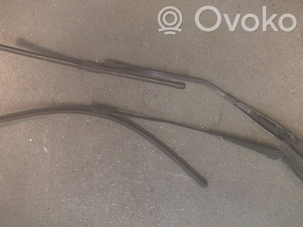 Volvo S60 Bras d'essuie-glace avant
