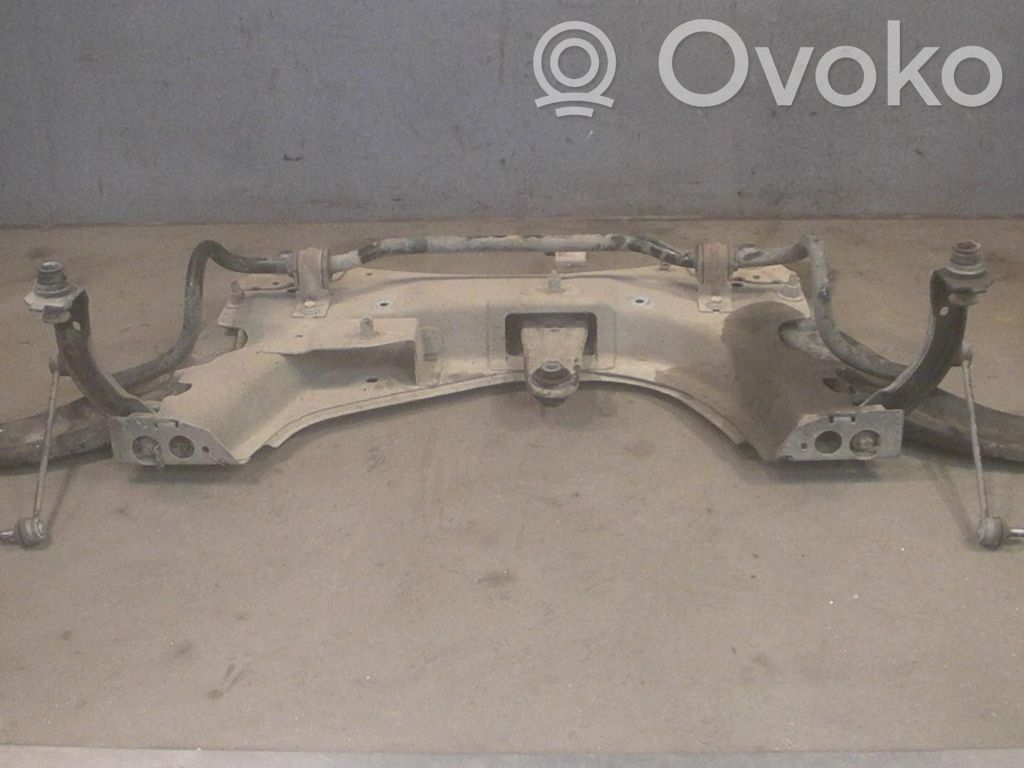 Renault Clio III Priekinis traversas 