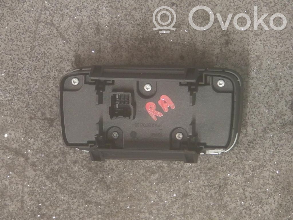 Interrupteur d’éclairage   6G9T13A024AE