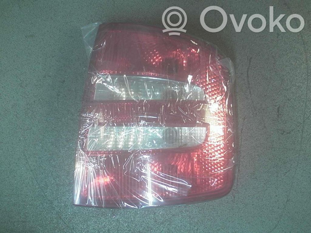 Skoda Fabia Mk1 (6Y) Aizmugurējais lukturis virsbūvē 