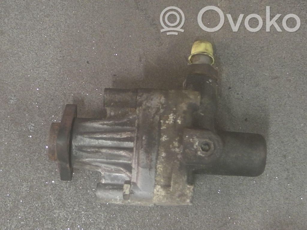Audi A4 S4 B5 8D Ohjaustehostimen pumppu 
