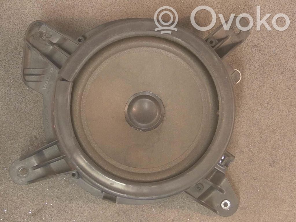 Volvo V70 Etuoven kaiutin 