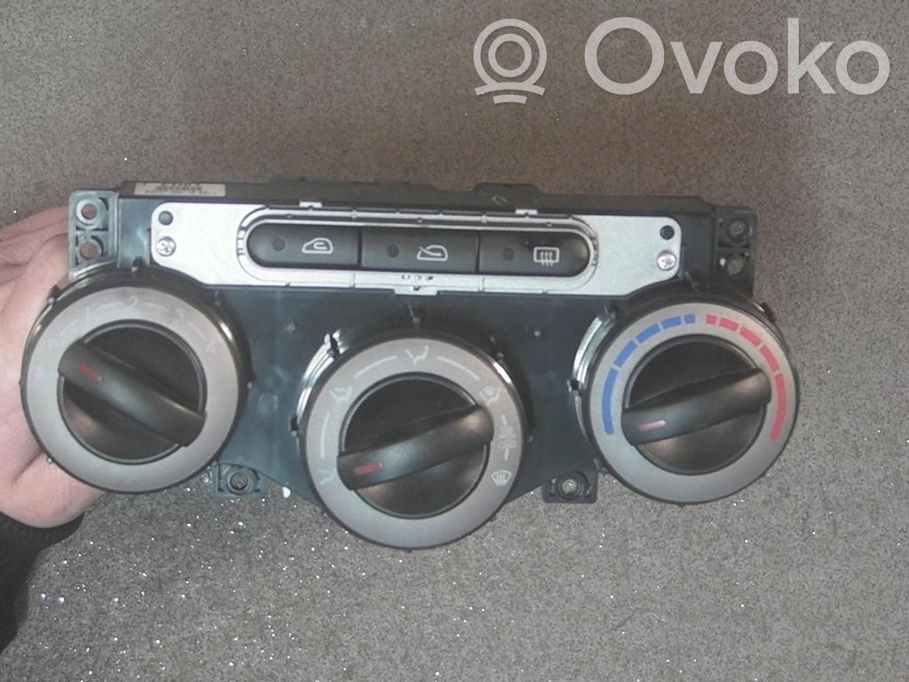Hyundai i10 Panel klimatyzacji 