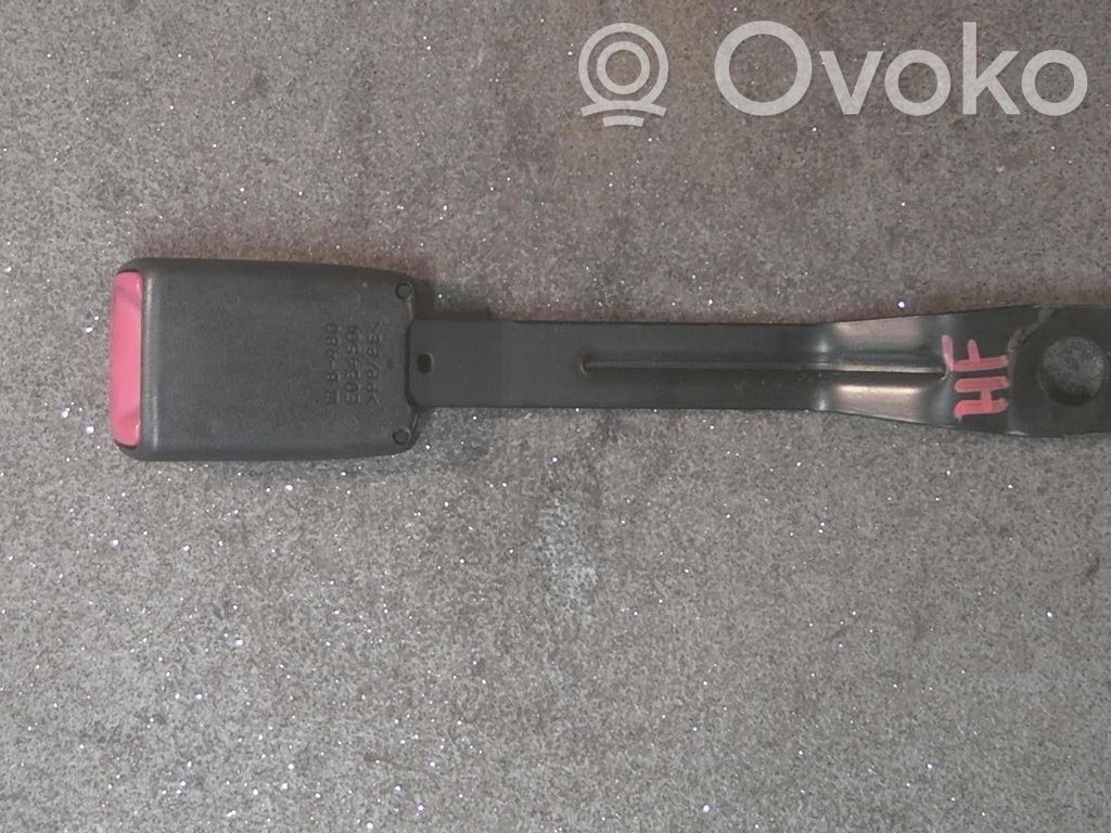 Suzuki Swift I Boucle de ceinture de sécurité avant