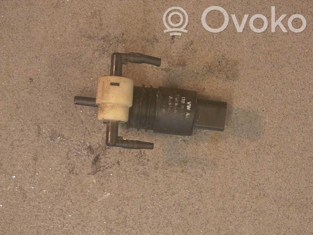Skoda Fabia Mk1 (6Y) Windscreen/windshield washer pump 
