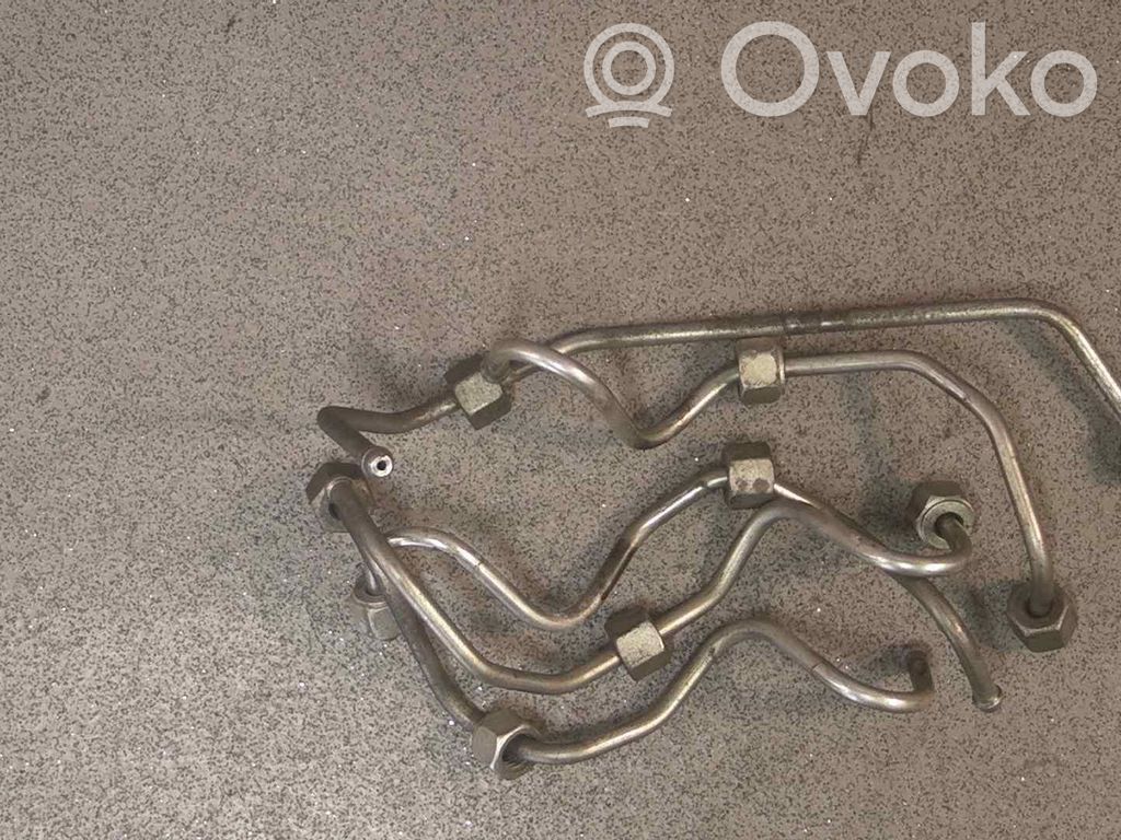 Volvo S40 Fuel line pipe 